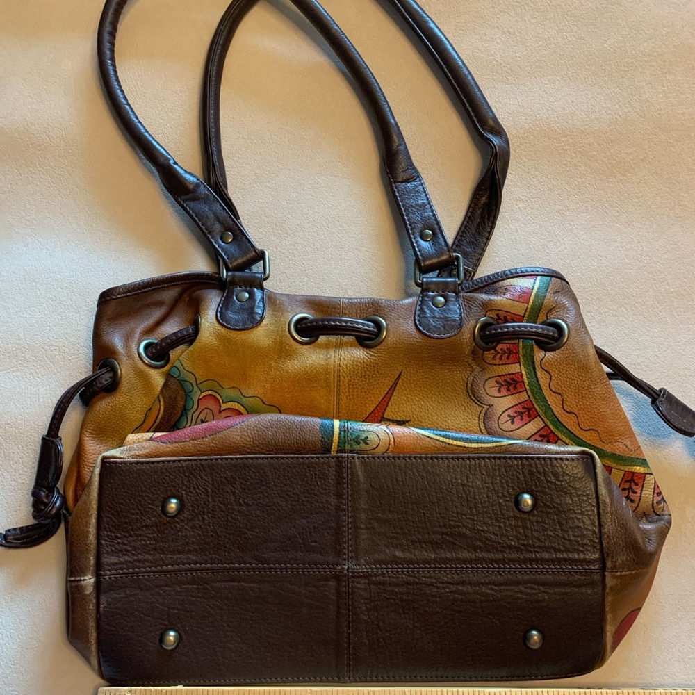 Anuschka bag with hand painted paisley accents - Picture 3 of 8
